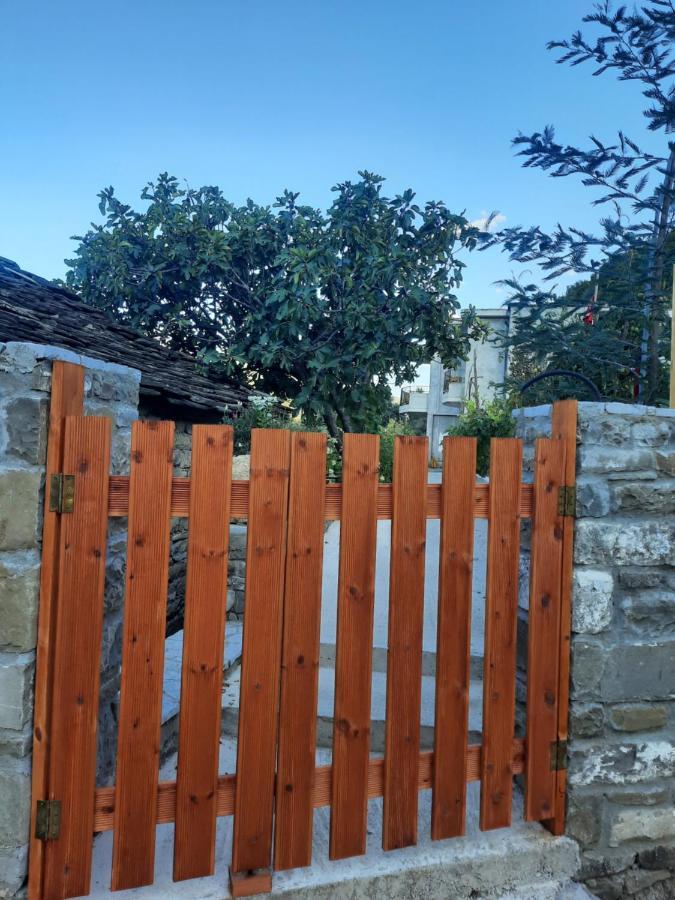 Bujtina Lugina E Vjoses Vila Përmet Exterior foto