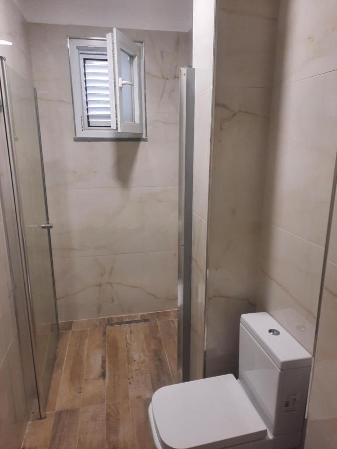 Bujtina Lugina E Vjoses Vila Përmet Exterior foto