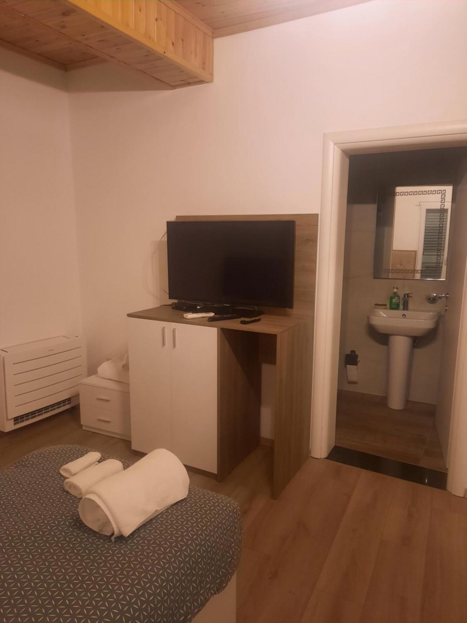 Bujtina Lugina E Vjoses Vila Përmet Exterior foto